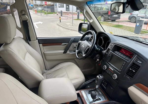 Mitsubishi Pajero cena 79999 przebieg: 261050, rok produkcji 2012 z Kowary małe 379
